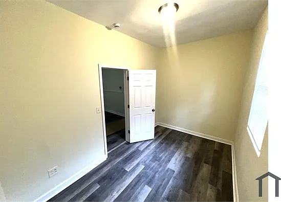 1233 W 71st Pl — Photo 8