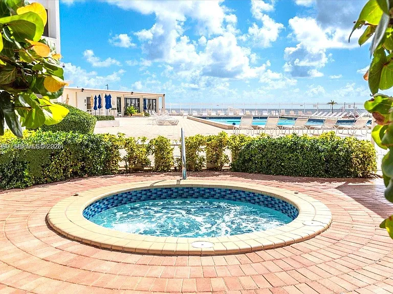 3505 S Ocean Dr #209 — Photo 24