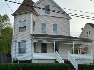 28 Lee Ave, New London, CT 06320