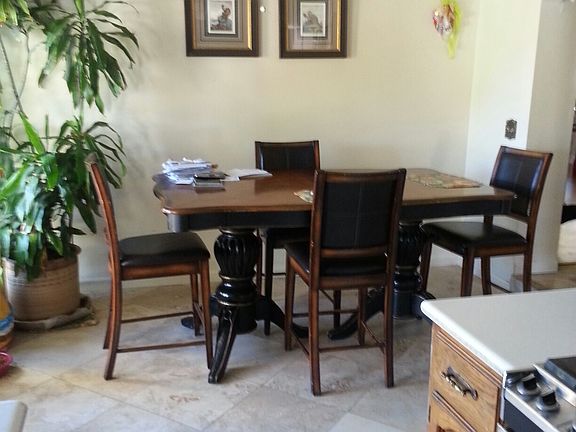 4th image of 3060 Santa Margarita St