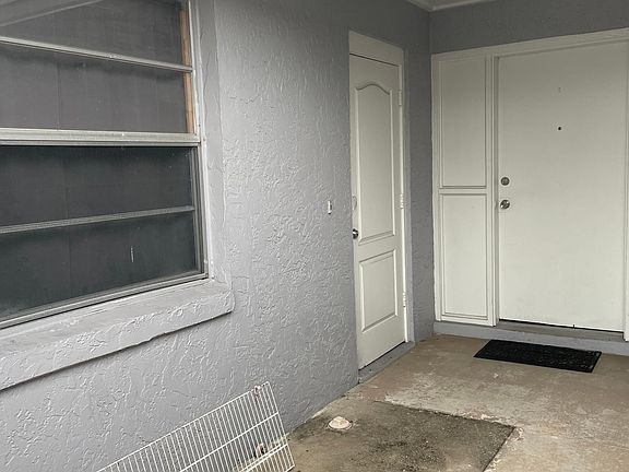 2nd image of 541 Verbena Ct #543