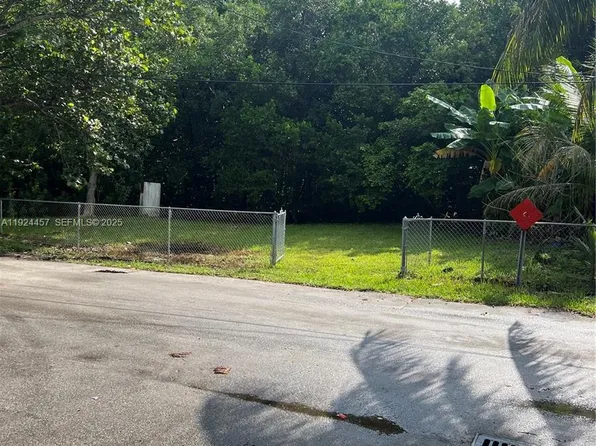 13691 NE 25th Ave, North Miami Beach, FL 33181