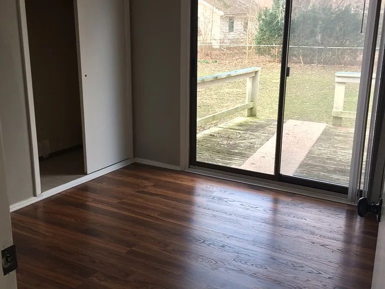 1503 Cambridge Dr — Photo 10