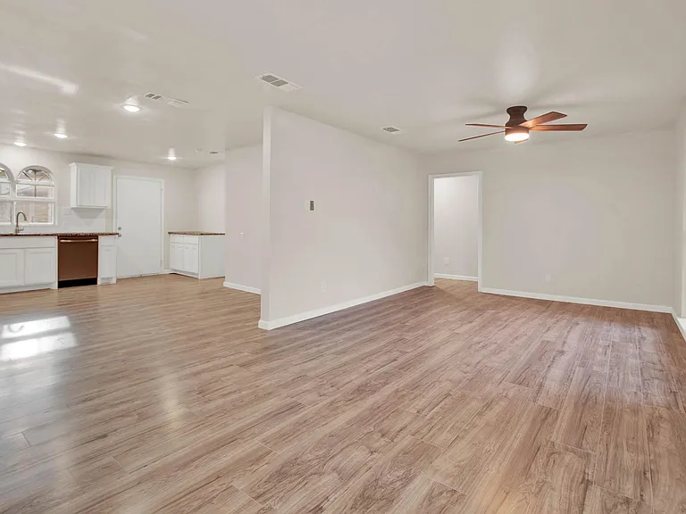 1754 S Mirick Ave — Photo 3