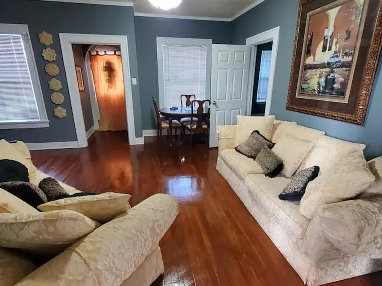 2322 Oakdale St — Photo 3