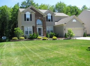 1682 Kendal Dr, Broadview Heights, OH
