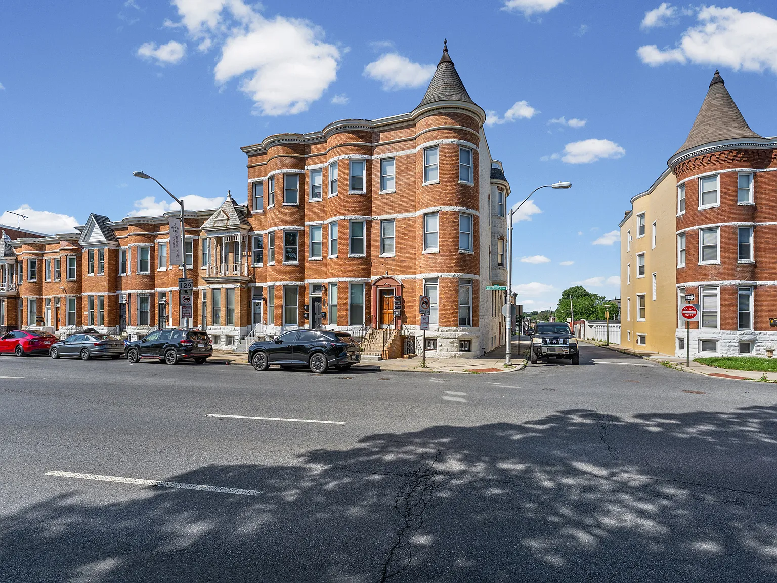 1 bed, 891 sqft, $1,500 — Photo 2