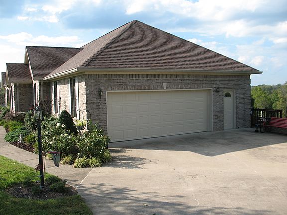 3rd image of 210 E Millwater Fls