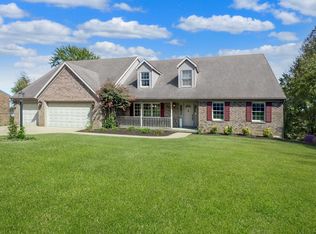 5444 Lakeside Dr, Newburgh, IN 47630