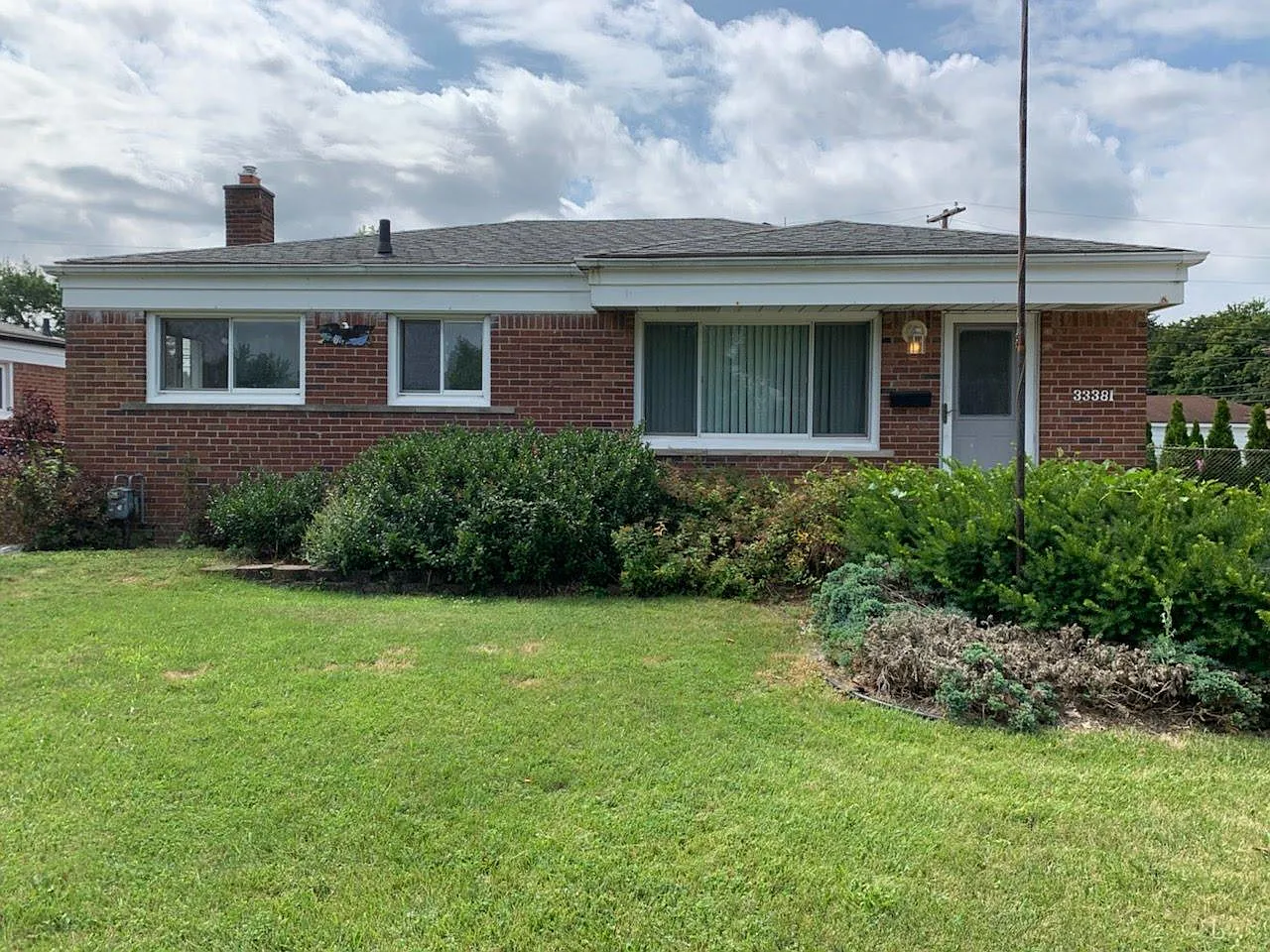 3 bed, 972 sqft, $1,440 — Photo 1