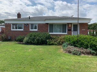 33381 Florence St, Garden City, MI 48135