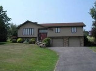 161 Airport Rd, Finleyville, PA 15332