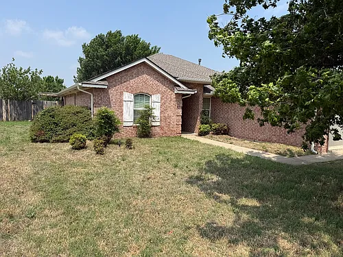16001 Korie Dr Photo 1