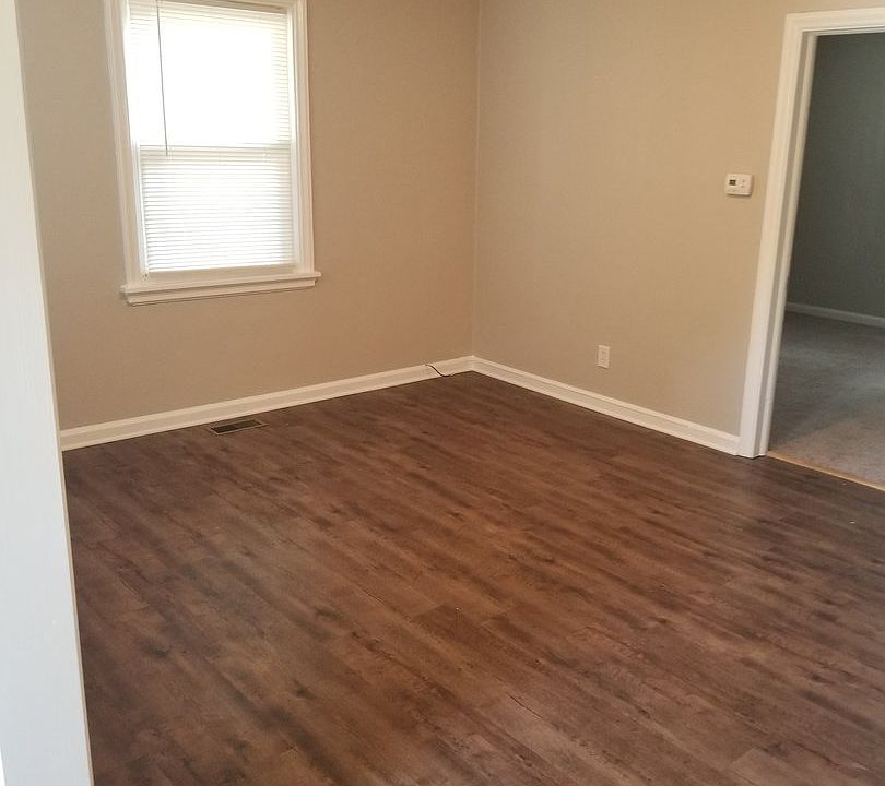 1st image of 709 Lanier Cres