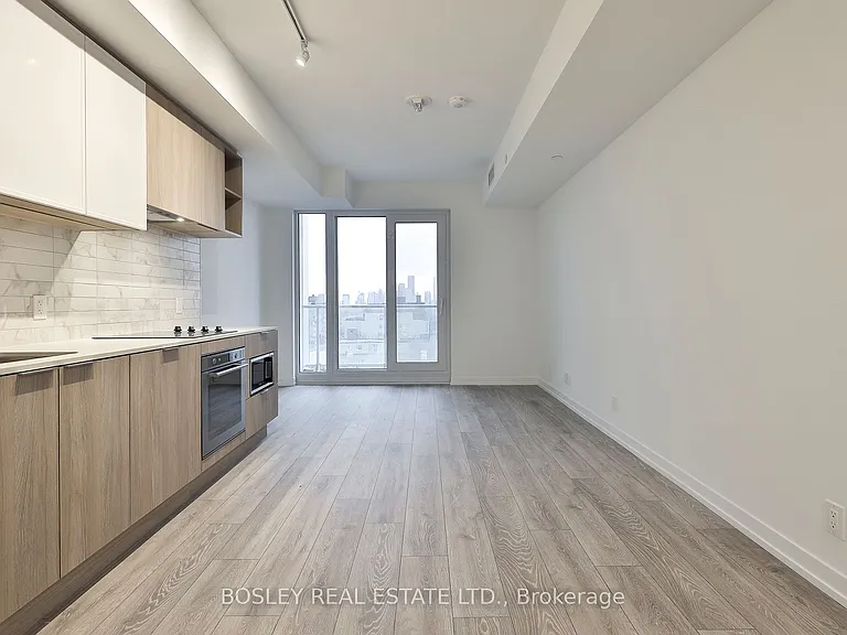 2020 Bathurst St #1219 — Photo 6