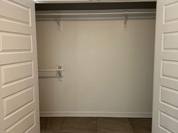 4th image of 445 E Acacia Ave #4