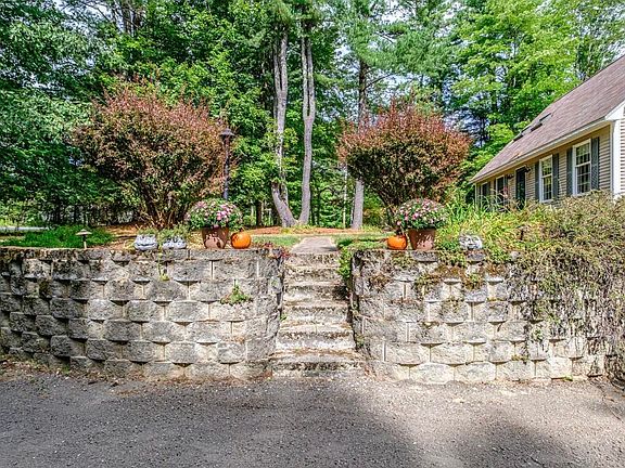 3rd image of 74 Webster Road