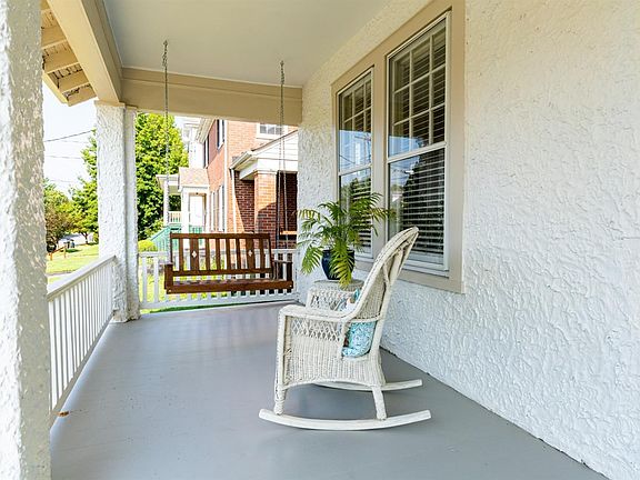 5th image of 308 Yeardley Ave