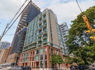 220 George St #TOWNHOUSE 2, Toronto, ON M5A2N1
