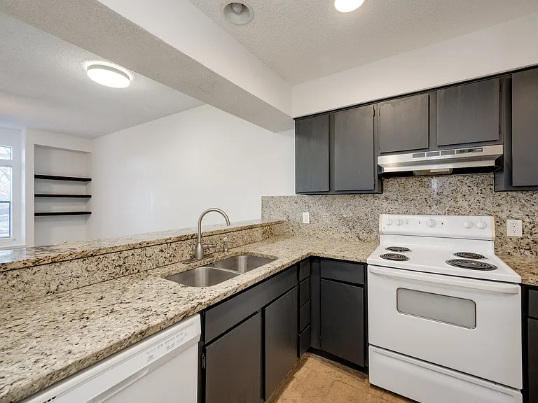 5304 Indio Cv #B — Photo 16