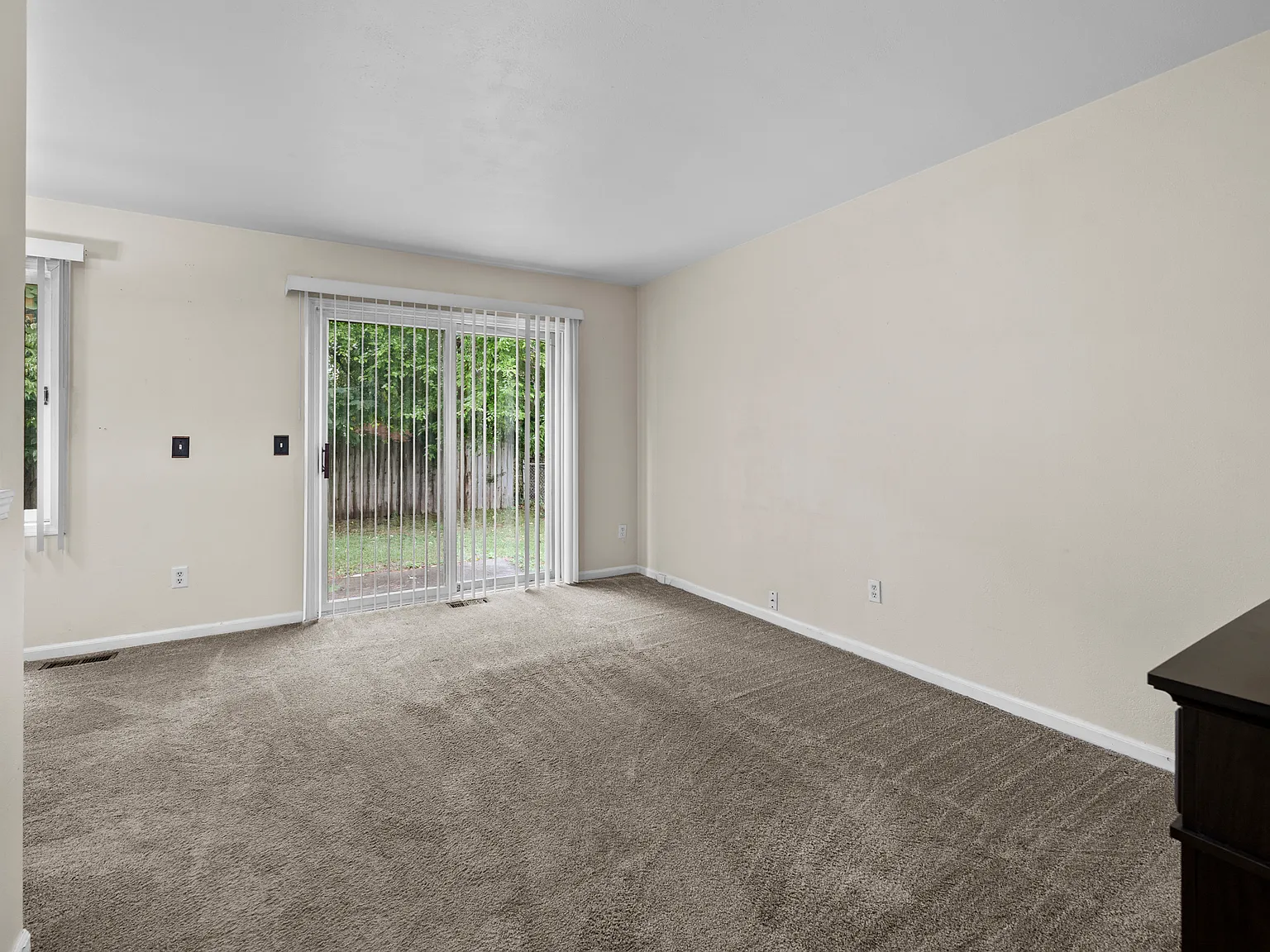 2 bed, 1.5 bath, 975 sqft, $1,500 — Photo 4