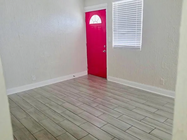**"Northside Living: Your Cozy Retreat Awaits!"**