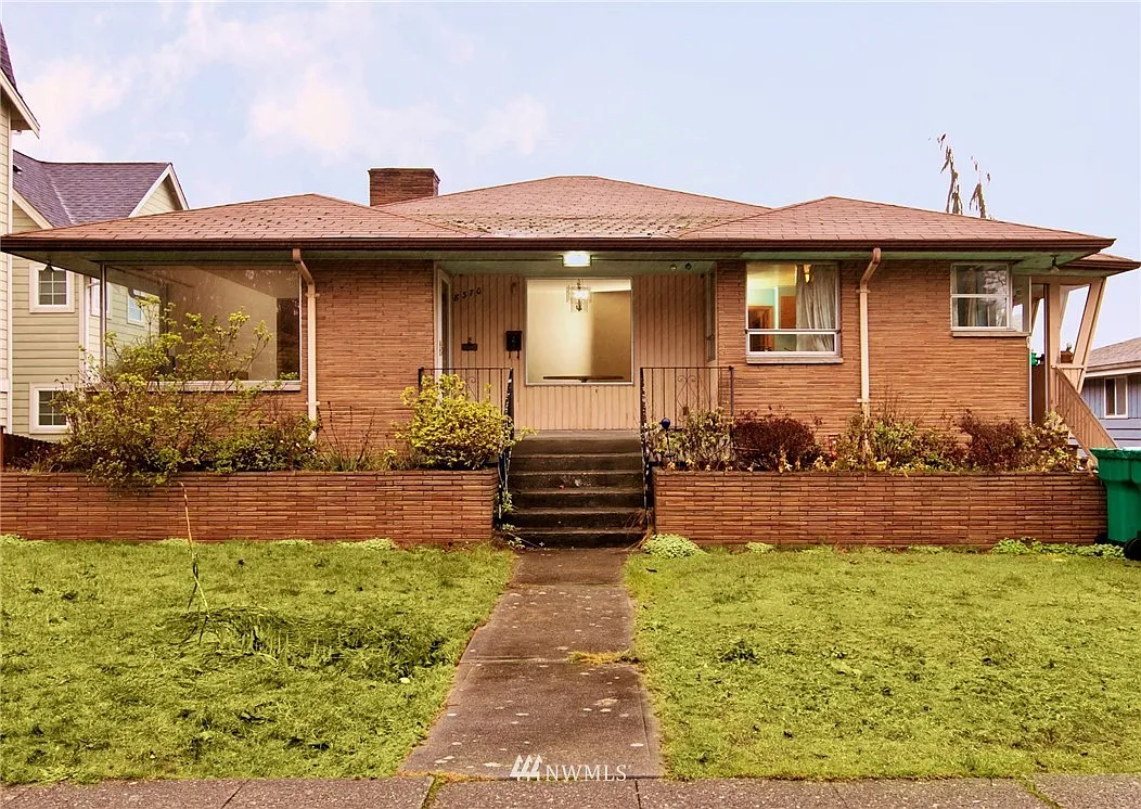 8370 Loyal Way NW photo 1