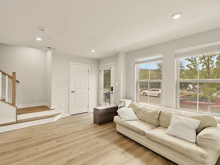 2809 Battersea Lake Loop — Photo 7