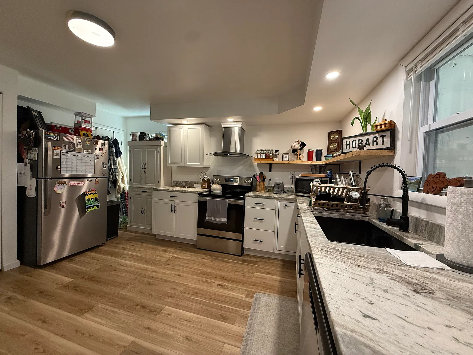 3 bed, $2,750 — Photo 2