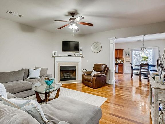 3rd image of 3170 Creston Park Ct