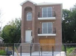 212 S Grove St, East Orange, NJ 07018