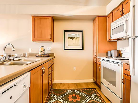 4th image of 10700 Fineland Dr NW #9e7d8f076