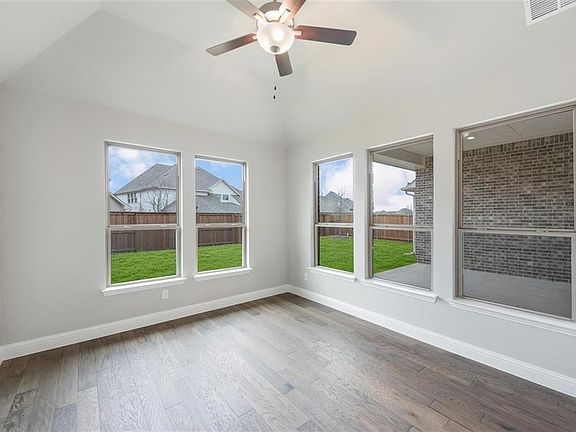 4th image of 2408 Newton Ln