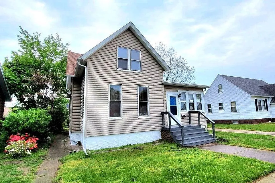 506 Dupage St