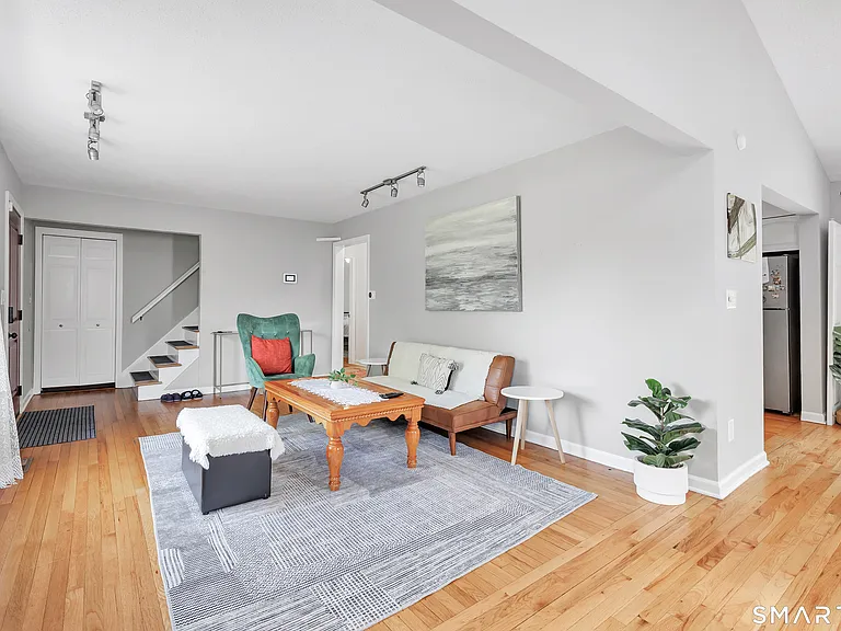 66 Washington Rd — Photo 14