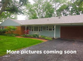 225 Tauber Dr, Dayton, OH 45458