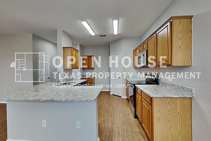 7908 Swan Park Dr — Photo 7