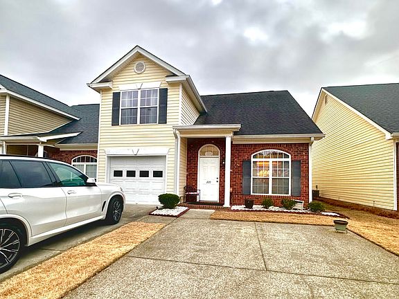 2nd image of 320 Hogan Way Way