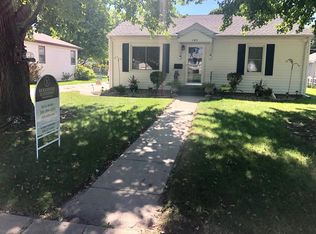 105 W 19th St, Grand Island, NE 68801