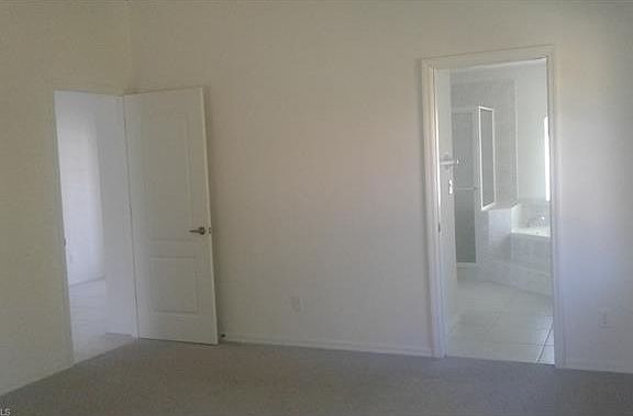 3rd image of 2831 SW 32nd St