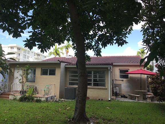 2nd image of 7835 Carlyle Ave