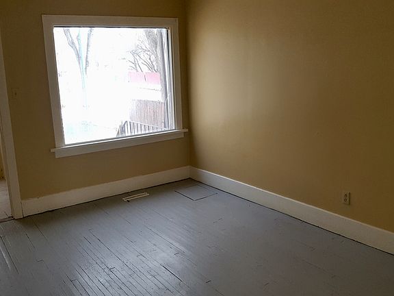 5th image of 1274 Garnet St