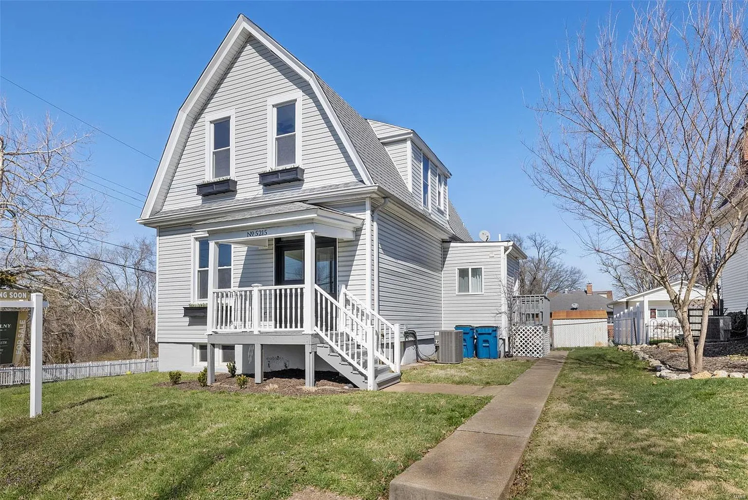 5215 Heege Rd photo 1