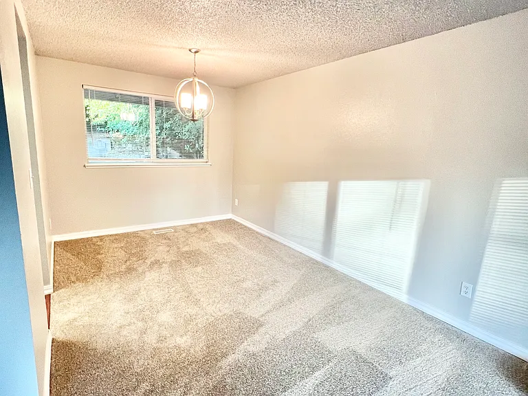 1512 Dayton Ct NE #1 — Photo 18