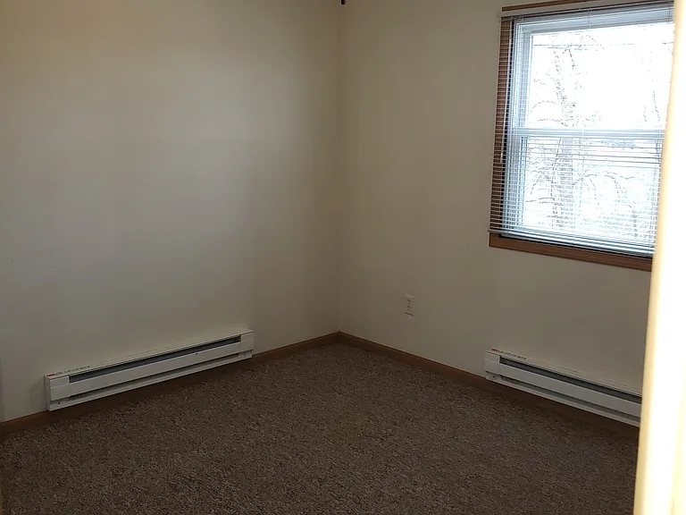 606 N Main St #1 — Photo 4
