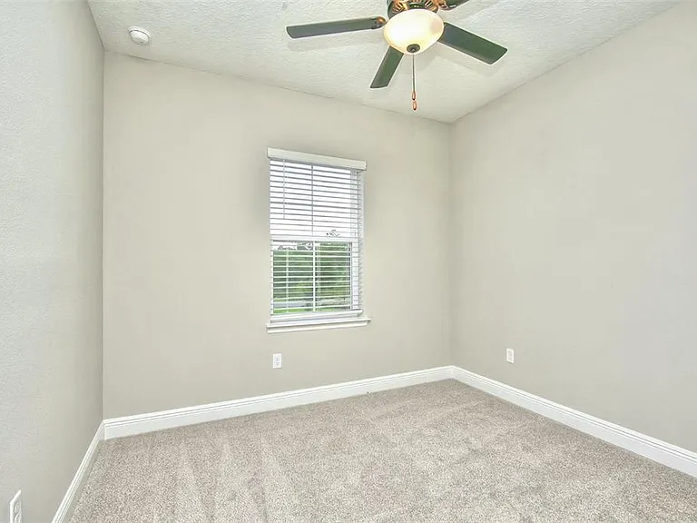 6427 Cyrils Dr — Photo 17