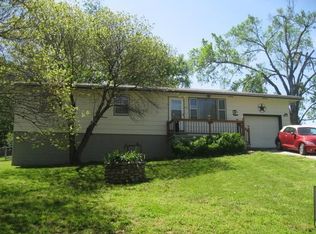 906 S 6th Ave, Ozark, MO 65721