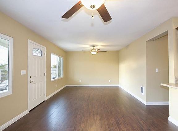 3rd image of 19-21 Alberta Ct