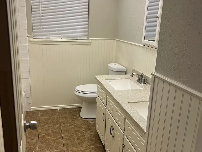 6213 NW Birch Ave — Photo 15
