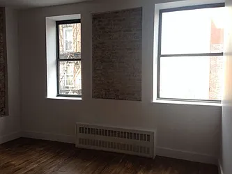 Rented by Urban Ambiance